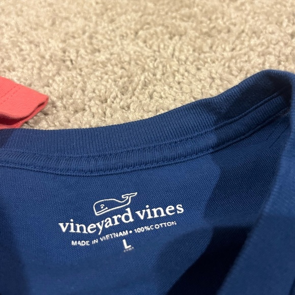 3 vineyard vines tee shirts - Picture 13 of 13